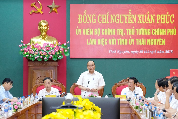 Thủ tướng Nguyễn Xuân Phúc làm việc lãnh đạo chủ chốt tỉnh Thái Nguyên - ảnh 1