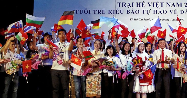 Trại hè Việt Nam 2018 với chủ đề 15 năm - Nối vòng tay lớn - ảnh 1