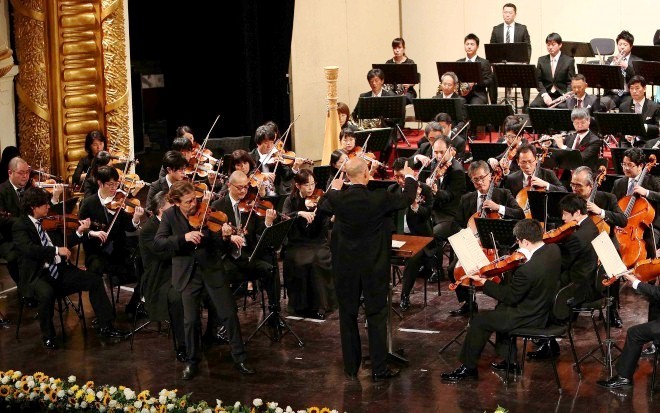 Chủ tịch nước Trần Đại Quang dự Chương trình hòa nhạc kỷ niệm 45 năm thiết lập quan hệ ngoại giao Việt Nam - Nhật Bản - ảnh 2