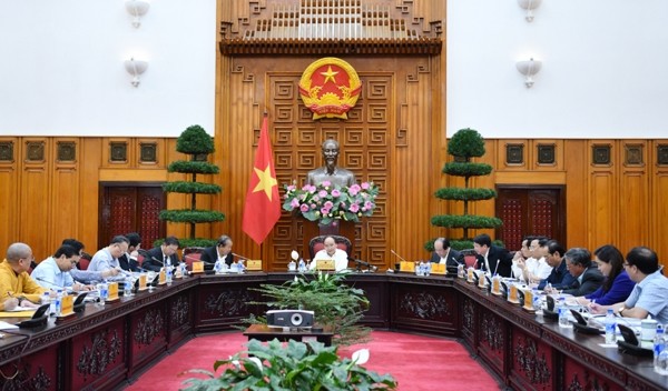 Thủ tướng Nguyễn Xuân Phúc chủ trì họp về công tác tổ chức Đại lễ Vesak 2019 - ảnh 1