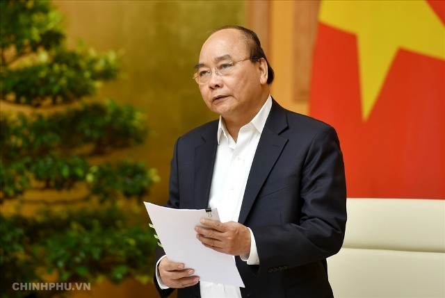 Thủ tướng Nguyễn Xuân Phúc chủ trì họp Tiểu ban Kinh tế Xã hội - ảnh 1