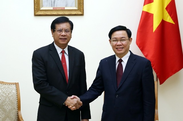 Phó Thủ tướng Vương Đình Huệ tiếp đoàn đại biểu Viện nghiên cứu kinh tế quốc gia Lào - ảnh 1