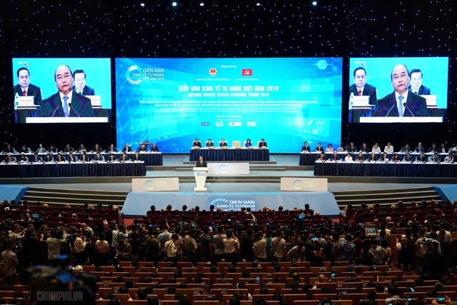 Thủ tướng Nguyễn Xuân Phúc nêu các ‘từ khóa’ kích hoạt kinh tế tư nhân - ảnh 2