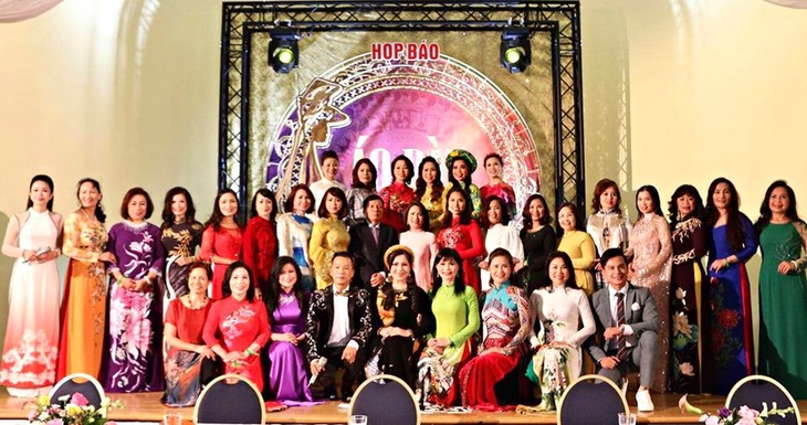 Cuộc thi Áo dài phu nhân – Nơi hội tụ nét đẹp của những người phụ nữ Việt trên khắp Châu Âu - ảnh 2