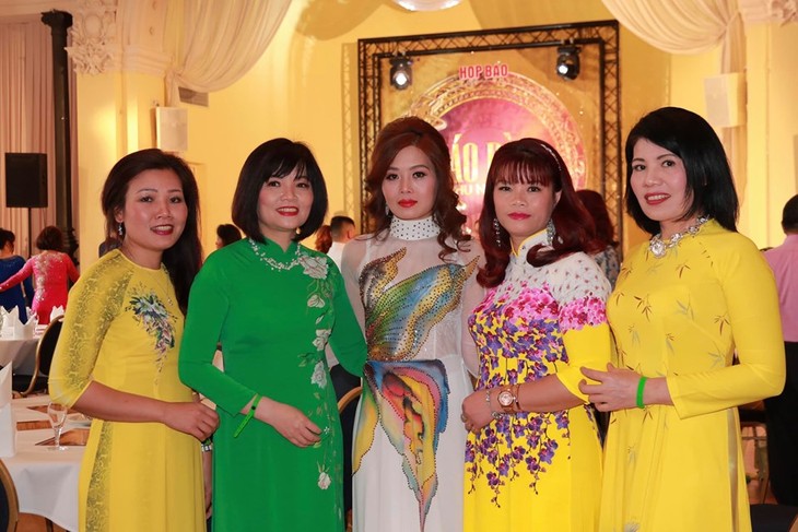 Cuộc thi Áo dài phu nhân – Nơi hội tụ nét đẹp của những người phụ nữ Việt trên khắp Châu Âu - ảnh 12