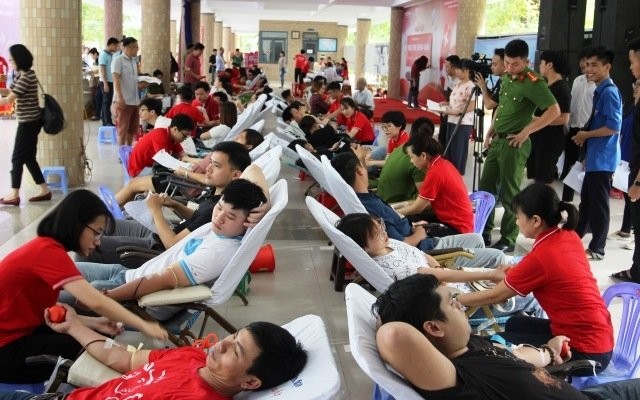 Đà Nẵng: 1.500 người tham gia hiến máu tình nguyện tại Chương trình Hành Trình đỏ lần thứ 7 - ảnh 1