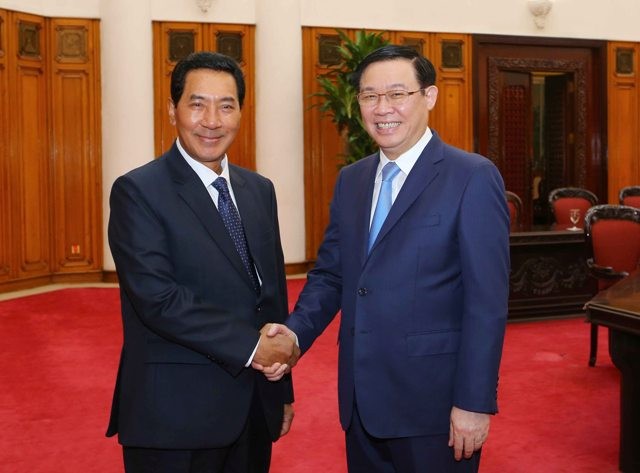 Phó Thủ tướng Vương Đình Huệ tiếp Phó Chủ tịch Quốc hội Lào Bounpone Bouttanavong - ảnh 1