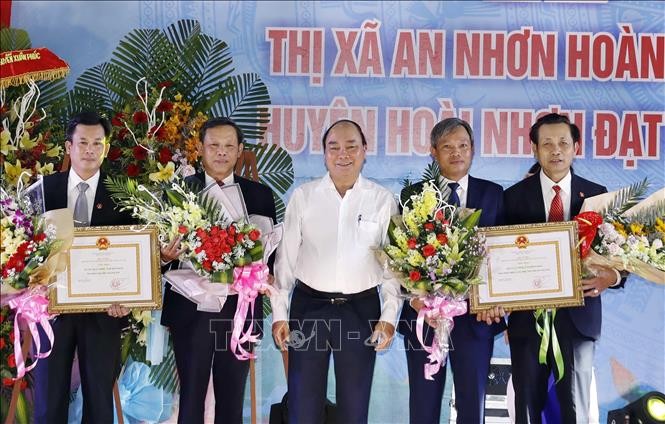 Thủ tướng Nguyễn Xuân Phúc dự lễ công bố đạt chuẩn nông thôn mới tại tỉnh Bình Định - ảnh 2