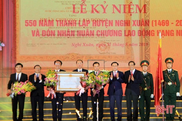 Kỷ niệm 550 năm thành lập huyện Nghi Xuân (Hà Tĩnh) - ảnh 1