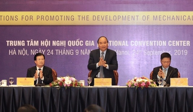 Thủ tướng Nguyễn Xuân Phúc: Chính phủ quyết tâm đưa nền cơ khí Việt Nam tiến bước - ảnh 1