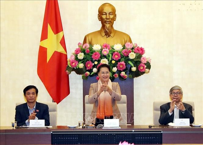 Chủ tịch Quốc hội Nguyễn Thị Kim Ngân gặp mặt các trí thức khoa học và công nghệ tiêu biểu - ảnh 1