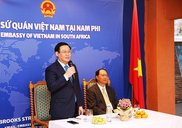 Phó Thủ tướng Vương Đình Huệ thăm Đại sứ quán Việt Nam tại Nam Phi - ảnh 1