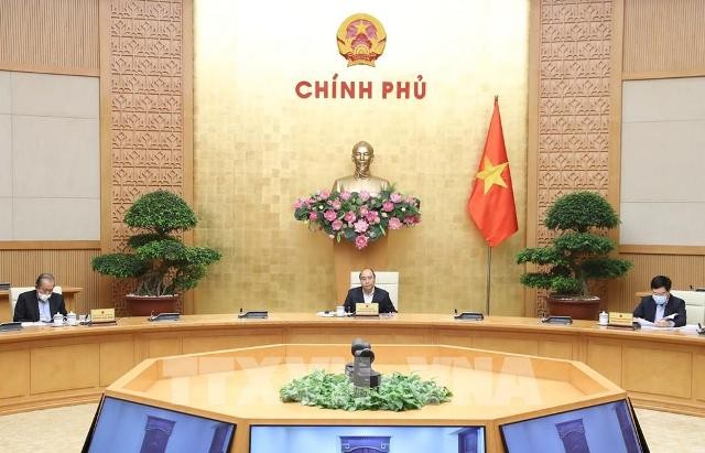 Thủ tướng Nguyễn Xuân Phúc: Xử lý nghiêm các trường hợp không thực hiện đúng quy định về cách ly xã hội - ảnh 1