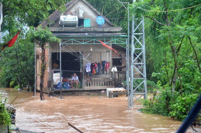 Trung bộ và Tây Nguyên: mưa lũ làm 4 người thiệt mạng, 7 người mất tích do mưa lũ - ảnh 1