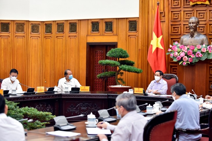 Thủ tướng Phạm Minh Chính: Tiếp tục đổi mới đồng bộ, toàn diện công tác xây dựng pháp luật - ảnh 1