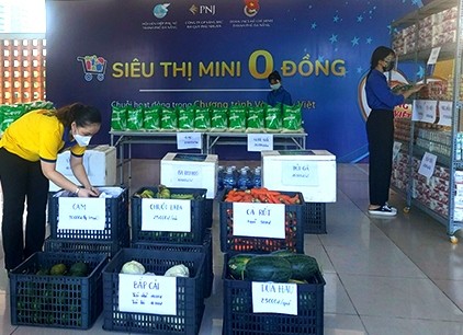 Hà Nội triển khai “xe bus siêu thị 0 đồng” phục vụ người lao động - ảnh 1