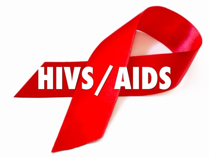 Trình độ C2 - Bài 8: HIV/AIDS (Tiết 3) - ảnh 1