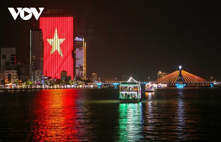Việt Nam là “Điểm đến Du thuyền trên sông tốt nhất châu Á năm 2021” - ảnh 1
