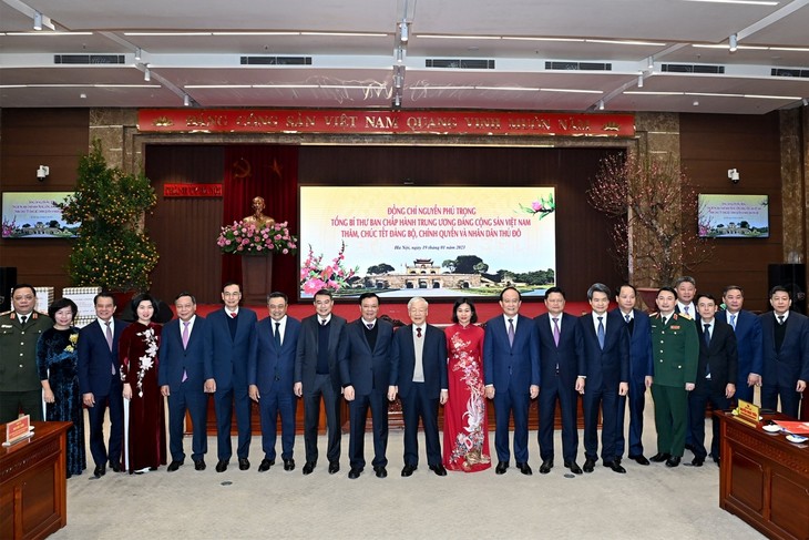 Tổng Bí thư Nguyễn Phú Trọng đến thăm, chúc Tết Đảng bộ, Chính quyền và nhân dân thành phố Hà Nội - ảnh 2