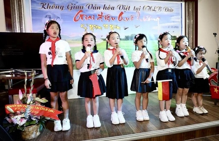 Không gian văn hóa Việt tại CHLB Đức – nơi tôn vinh nét đẹp của dân tộc Việt Nam - ảnh 4