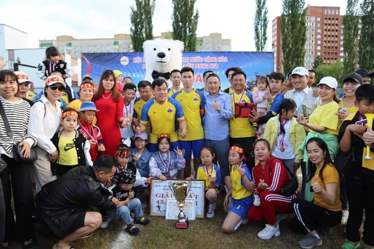 Giải bóng đá cộng đồng người Việt tại Ufa (Liên bang Nga) - ảnh 2