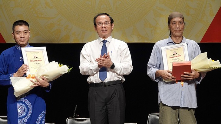 Lần đầu tiên trao giải thưởng và học bổng Trần Văn Khê - ảnh 1
