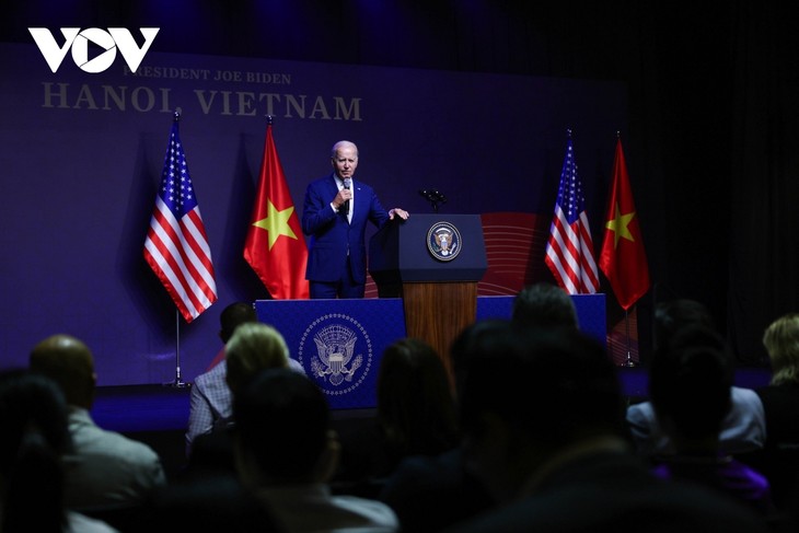 Tổng thống Hoa Kỳ Joe Biden rời Hà Nội kết thúc chuyến thăm cấp Nhà nước Việt Nam - ảnh 1