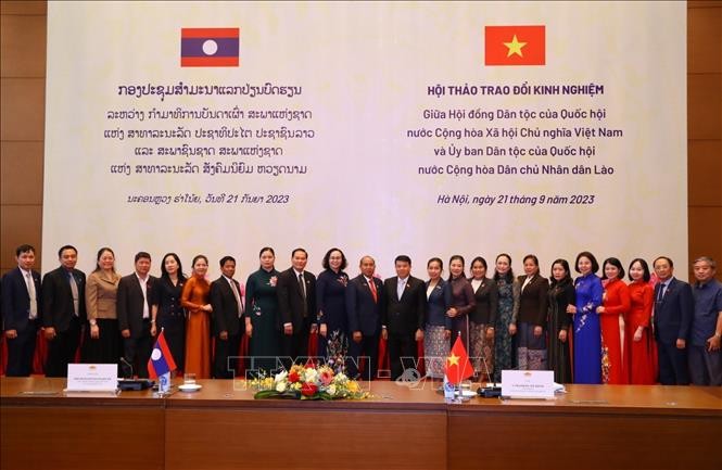 Trao đổi kinh nghiệm trong lĩnh vực dân tộc, giảm nghèo bền vững giữa Quốc hội Việt Nam - Lào - ảnh 1