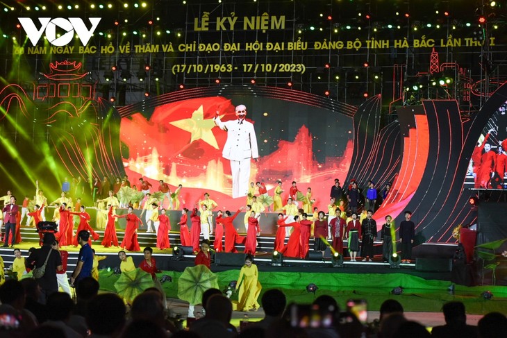 Lễ kỷ niệm 60 năm Chủ tịch Hồ Chí Minh thăm tỉnh Bắc Giang - ảnh 1