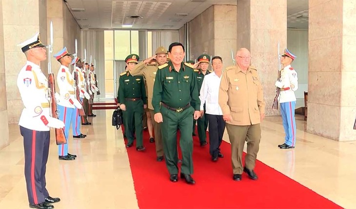 Việt Nam và Cuba tăng cường hợp tác về pháp luật quân sự, quốc phòng - ảnh 1
