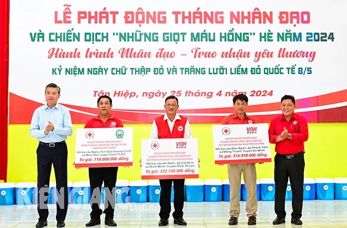  Tháng Nhân đạo 2024: Để ngọn lửa nhân ái sưởi ấm mỗi trái tim - ảnh 1