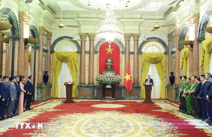 Chủ tịch nước Tô Lâm gặp gỡ cán bộ Văn phòng Chủ tịch nước - ảnh 1