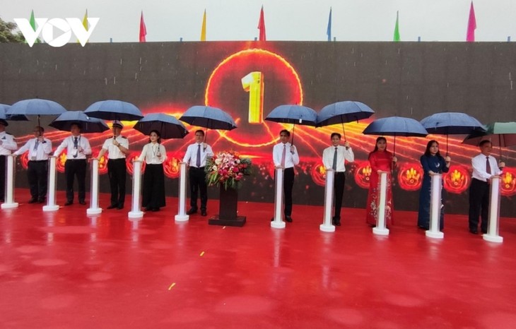 Lễ công bố mở chính thức cặp cửa khẩu song phương Hoành Mô (Việt Nam) – Động Trung (Trung Quốc) - ảnh 1