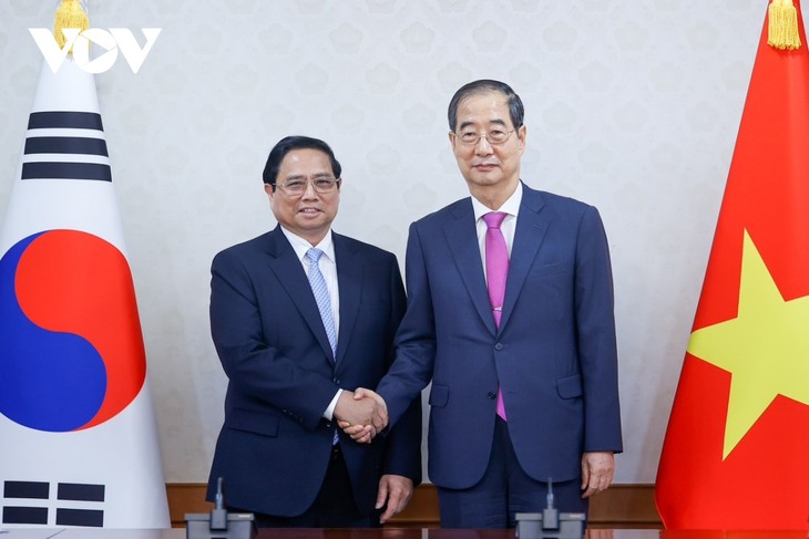 Thủ tướng Chính phủ Phạm Minh Chính hội đàm với Thủ tướng Hàn Quốc Han Duck Soo - ảnh 1