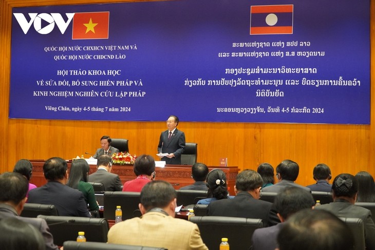 Việt Nam chia sẻ với Lào kinh nghiệm sửa đổi Hiến pháp - ảnh 1