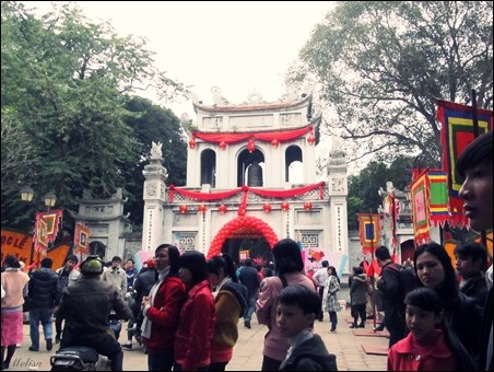 Kuil Sastra Van Mieu-Quoc Tu Giam- Sekolah Tinggi pertama di Vietnam - ảnh 1