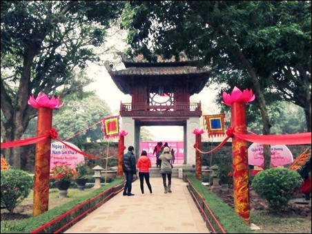 Kuil Sastra Van Mieu-Quoc Tu Giam- Sekolah Tinggi pertama di Vietnam - ảnh 4