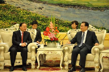 Terus memperkuat hubungan tetangga persahabatan dan kerjasama menyeluruh antara Vietnam dan Tiongkok - ảnh 1