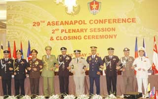 Penutupan Konferensi ke-32 Para Kepala Polisi ASEAN di Myanmar - ảnh 1
