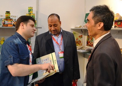 Vietnam menghadiri Pekan Raya Internasional tentang bahan makanan dan minuman di Malaysia. - ảnh 1
