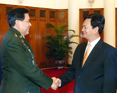 PM Nguyen Tan Dung menerima Delegasi Panglima Tertinggi Tentara Thailand - ảnh 1