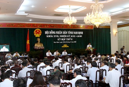 Deputy PM Vu Van Ninh menghadiri acara  pembukaan persidangan ke-6 Dewan Rakyat Propinsi Nam Dinh - ảnh 1