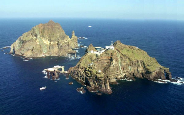 Republik Korea memberikan reaksi terhadap pernyataaan kedaualatan Jepang tentang kepulauan sengketa - ảnh 1