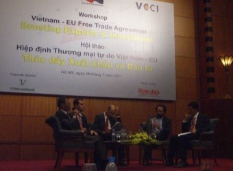  Simposium tentang perundingan Perjanjian Perdagangan Bebas Vietnam-EU - ảnh 1