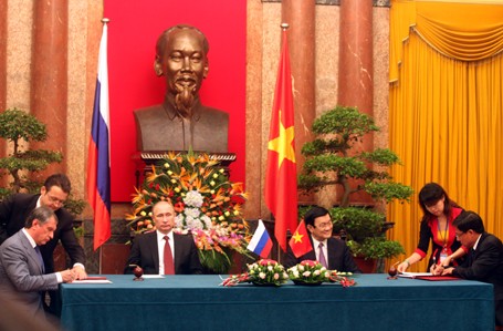 Presiden Rusia, Vladimir Putin berakhir dengan baik kunjungan di Vietnam - ảnh 1