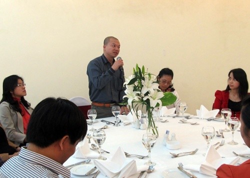 KBRI di Vietnam mengadakan  jumpa pers periodik - ảnh 7