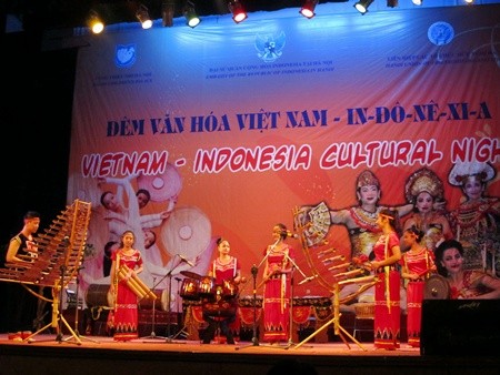 Malam kebudayaan Vietnam-Indonesia - ảnh 12