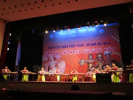 Malam kebudayaan Vietnam-Indonesia - ảnh 8