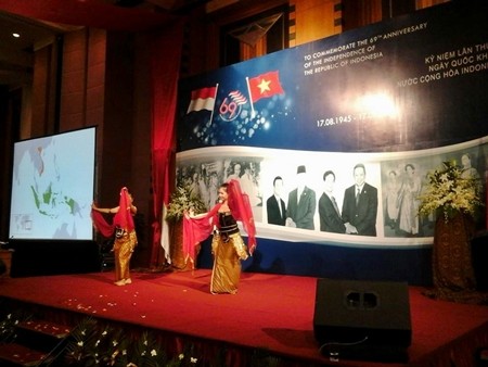 Peringatan ult ke-69 Hari Kemerdekaan Republik Indonesia - ảnh 6