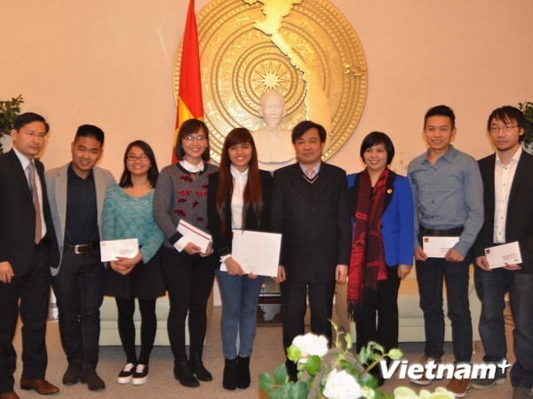 Departemen Penggerakan Massa Rakyat Komite Sentral Partai Komunis Vietnam mengunjungi Jerman - ảnh 1